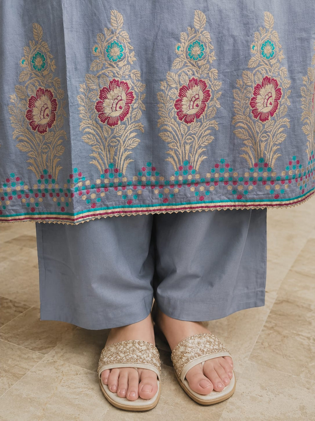 Smokey grey banarasi grace  grey jacquard 3- piece lawn suit with red gold banarasi work.