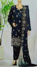 Velmora Chicken Embroidered Elegance